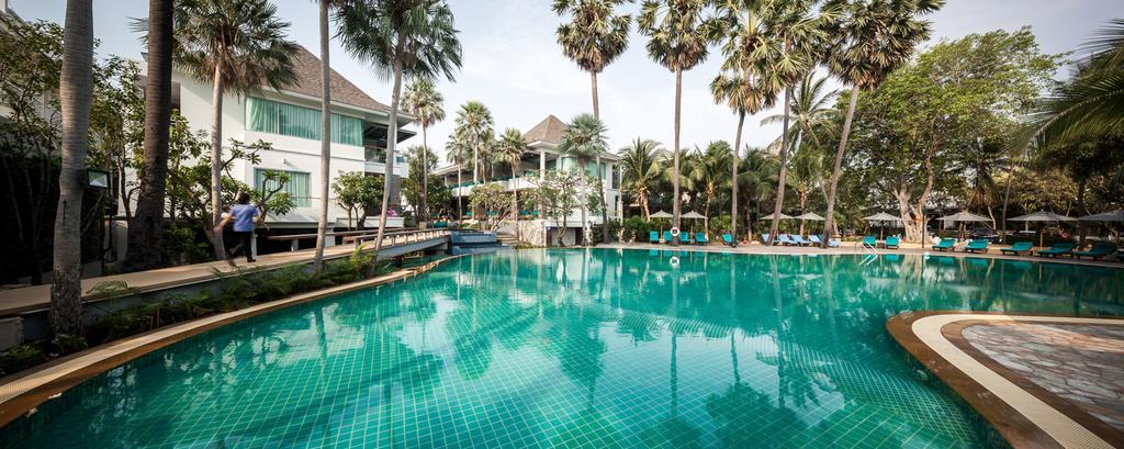 Bann Pantai Resort Cha-Am Exterior photo